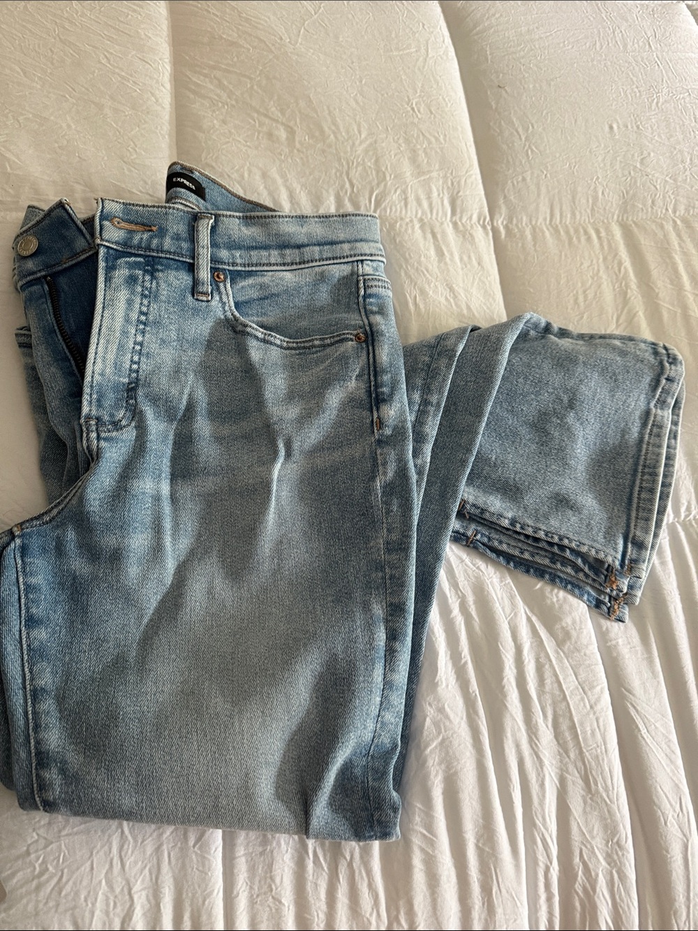 Express Women's Light Wash Straight Leg Jeans